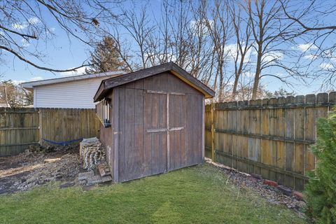 Tiny photo for 306 B W LYTLE Street, Newman, IL 61942 (MLS # 12571924)