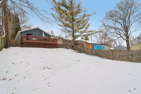 Tiny photo for 11 Highview Avenue, Fox Lake, IL 60020 (MLS # 12565382)