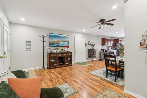 Tiny photo for 11 Highview Avenue, Fox Lake, IL 60020 (MLS # 12565382)