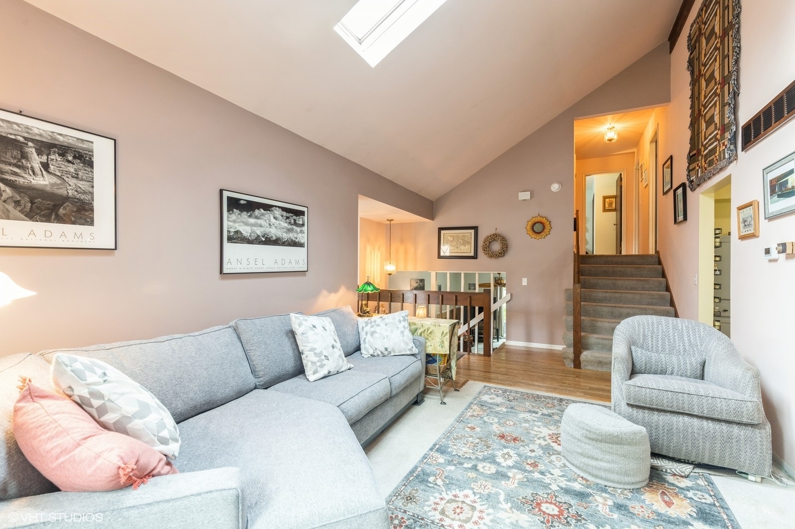 Crystal Lake, Illinois 60014, United States, 4 Bedrooms Bedrooms, ,2 BathroomsBathrooms,Residential,Contingent,185155