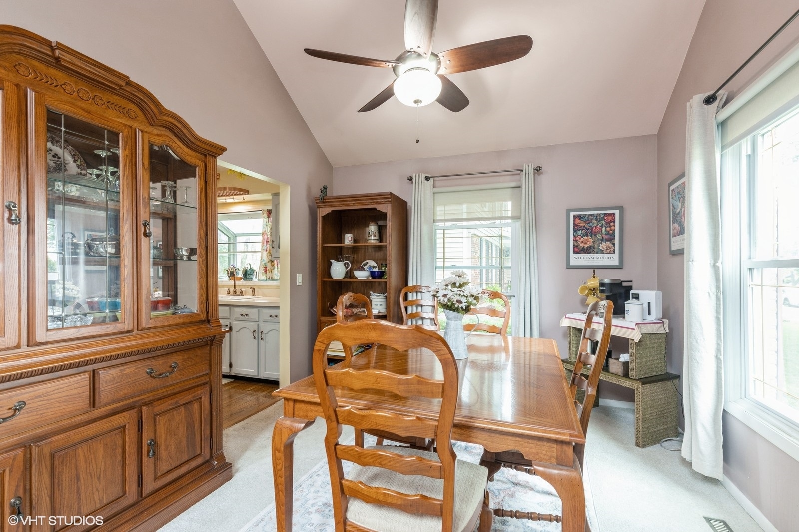 Crystal Lake, Illinois 60014, United States, 4 Bedrooms Bedrooms, ,2 BathroomsBathrooms,Residential,Contingent,185155