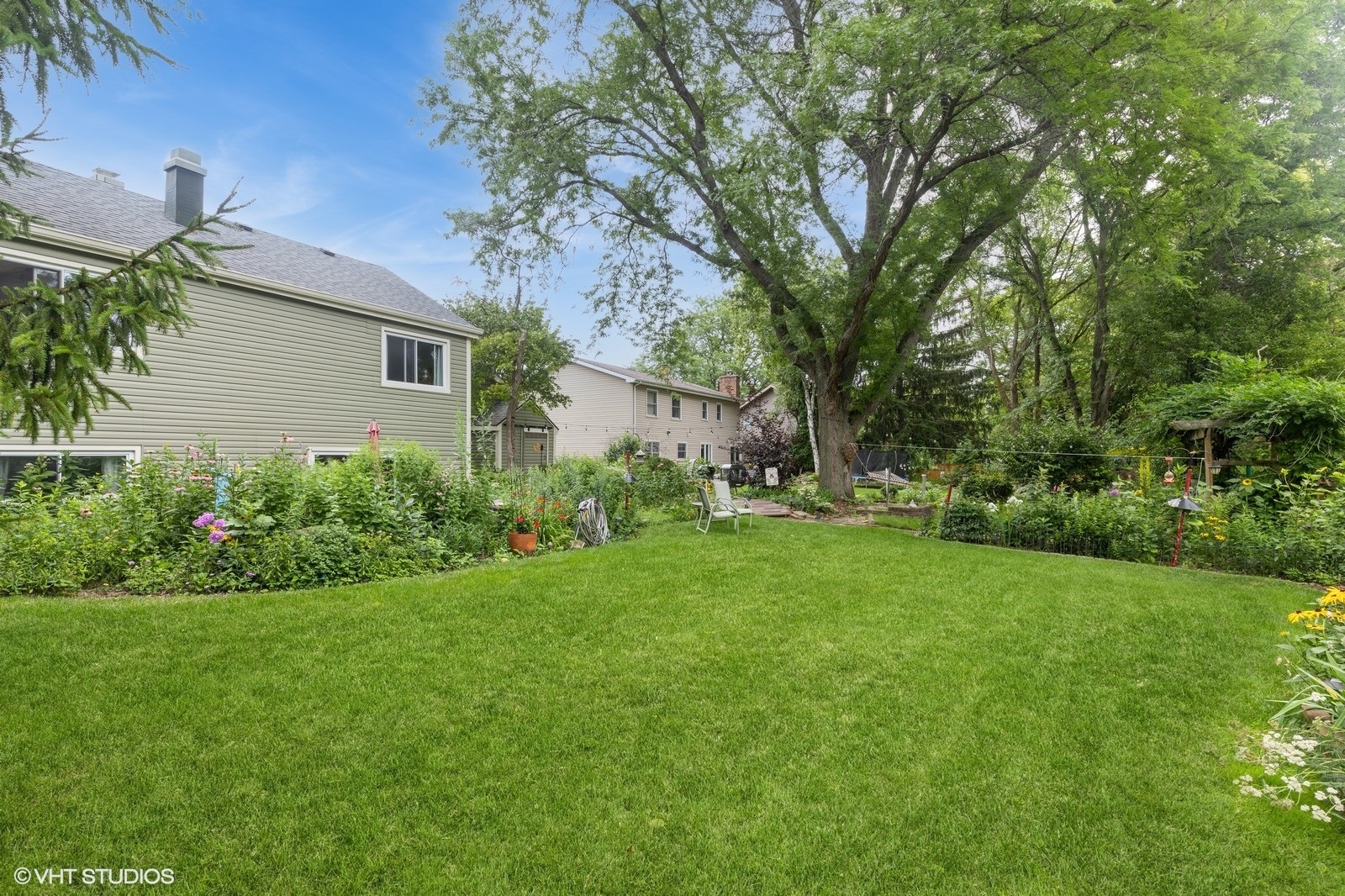 Crystal Lake, Illinois 60014, United States, 4 Bedrooms Bedrooms, ,2 BathroomsBathrooms,Residential,Contingent,185155