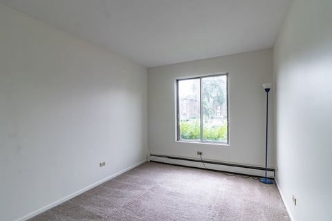 Tiny photo for 1004 Centurion Lane #4, Vernon Hills, IL 60061 (MLS # 12730246)