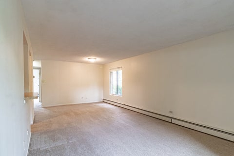 Tiny photo for 1004 Centurion Lane #4, Vernon Hills, IL 60061 (MLS # 12730246)