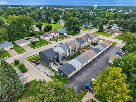 Tiny photo for 4620 WARREN Street, Davenport, IA 52806 (MLS # 12736884)