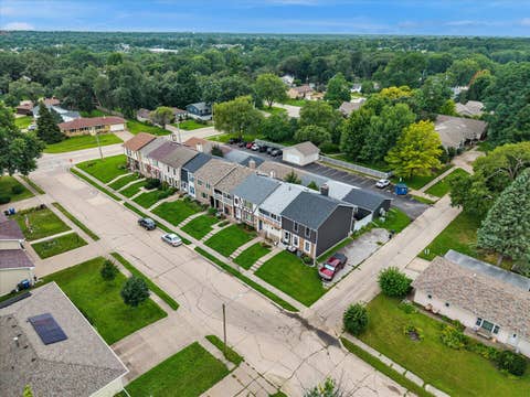Tiny photo for 4620 WARREN Street, Davenport, IA 52806 (MLS # 12736884)