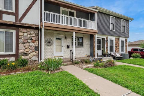 Tiny photo for 4620 WARREN Street, Davenport, IA 52806 (MLS # 12736884)