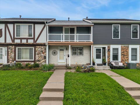 Tiny photo for 4620 WARREN Street, Davenport, IA 52806 (MLS # 12736884)