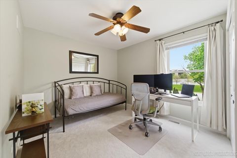 Tiny photo for 320 ESSEX Court, Aurora, IL 60504 (MLS # 12620326)