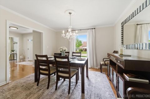 Tiny photo for 320 ESSEX Court, Aurora, IL 60504 (MLS # 12620326)
