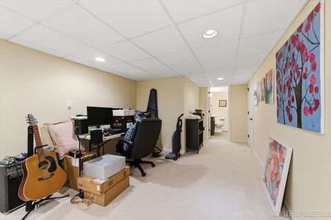 Tiny photo for 320 ESSEX Court, Aurora, IL 60504 (MLS # 12620326)