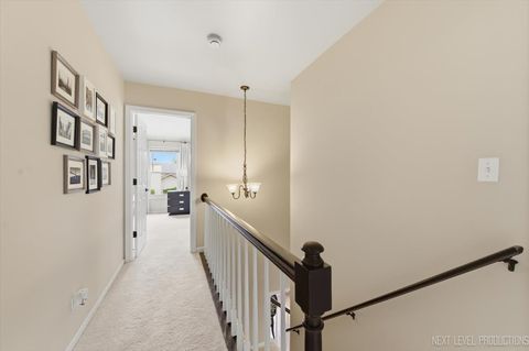 Tiny photo for 320 ESSEX Court, Aurora, IL 60504 (MLS # 12620326)