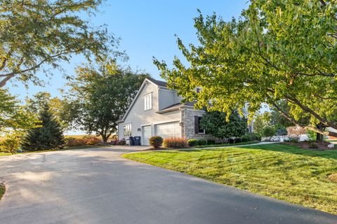 Tiny photo for 6N680 Somerset Drive, St. Charles, IL 60175 (MLS # 12600908)