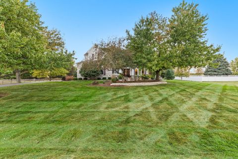 Tiny photo for 6N680 Somerset Drive, St. Charles, IL 60175 (MLS # 12600908)