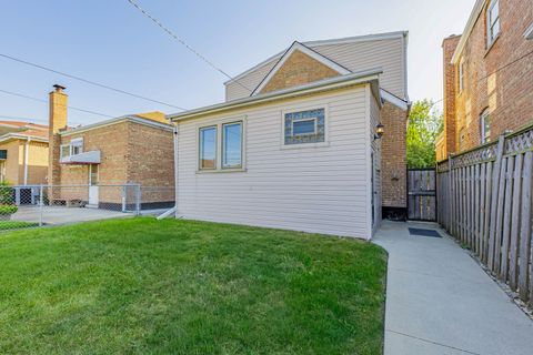 Tiny photo for 6724 S Kolin Avenue, Chicago, IL 60629 (MLS # 12554594)