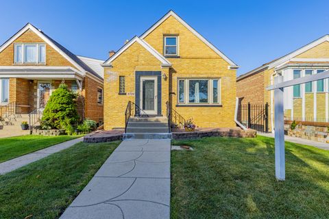 Photo of 6724 S Kolin Avenue, Chicago, IL 60629 (MLS # 12554594)