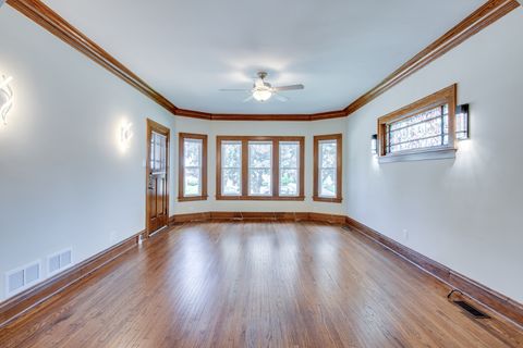 Tiny photo for 819 Oakland Avenue, Joliet, IL 60435 (MLS # 12474304)