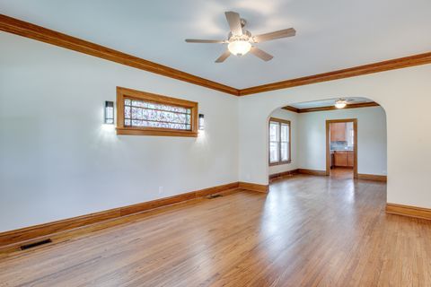 Tiny photo for 819 Oakland Avenue, Joliet, IL 60435 (MLS # 12474304)