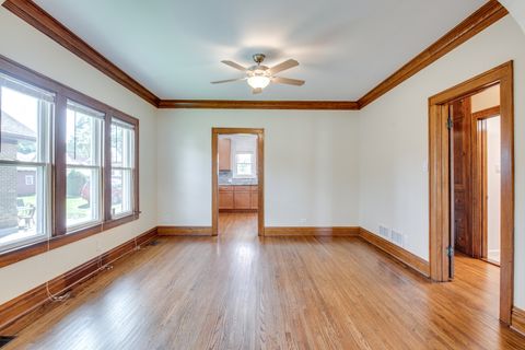 Tiny photo for 819 Oakland Avenue, Joliet, IL 60435 (MLS # 12474304)