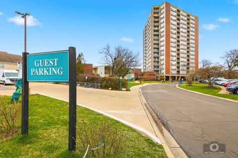 3925 Triumvera Drive 10B Glenview IL 60025