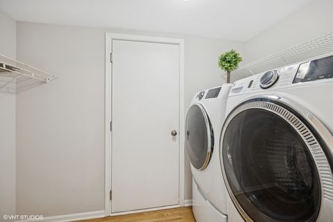 Tiny photo for 639 Navajo Street, Round Lake Heights, IL 60073 (MLS # 12523935)