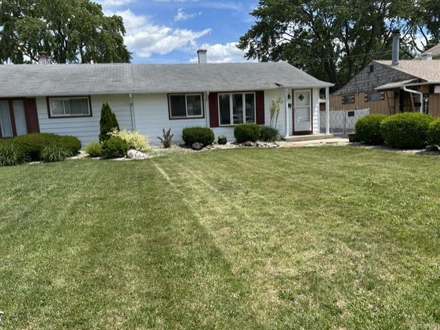 8855 S KOMENSKY Avenue - Photo 2