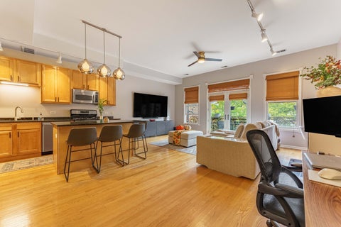 Tiny photo for 4806 N Milwaukee Avenue #2W, Chicago, IL 60630 (MLS # 12763615)