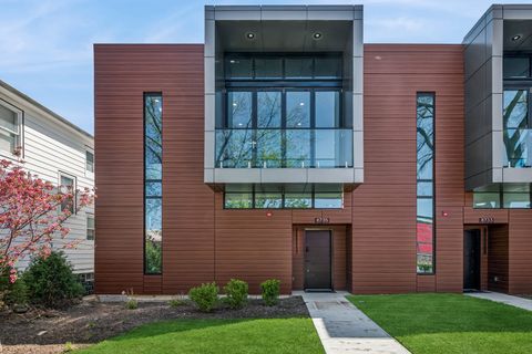 Photo of 8735 Narragansett Avenue, Morton Grove, IL 60053 (MLS # 12620809)