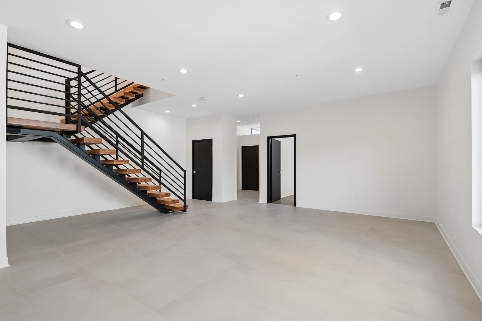 8735 Narragansett Avenue