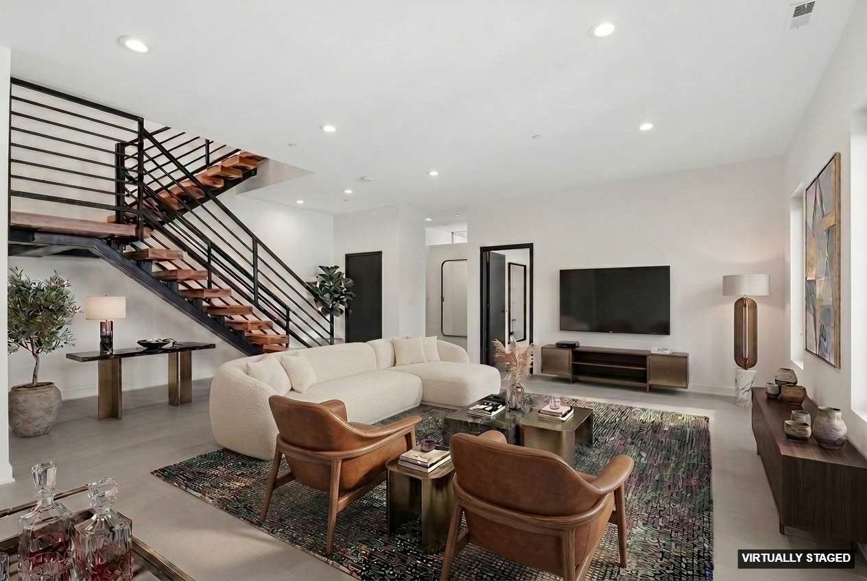 8735 Narragansett Avenue