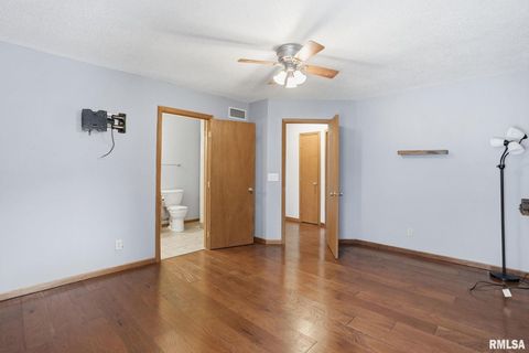 Tiny photo for 411 E 19TH Avenue, Coal Valley, IL 61240 (MLS # QC4270030)