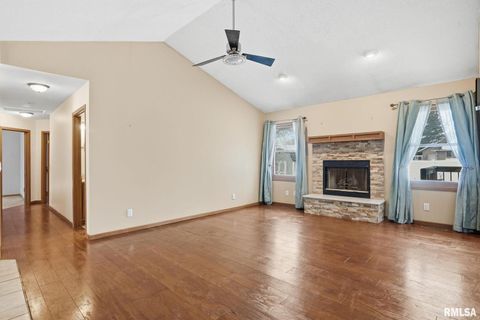 Tiny photo for 411 E 19TH Avenue, Coal Valley, IL 61240 (MLS # QC4270030)