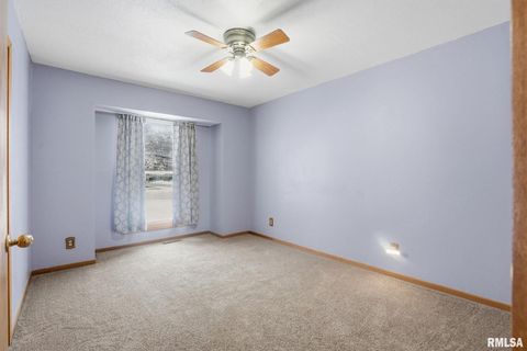 Tiny photo for 411 E 19TH Avenue, Coal Valley, IL 61240 (MLS # QC4270030)