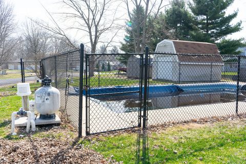 Tiny photo for 7426 Lancaster Road, Peoria, IL 61607 (MLS # 12600776)