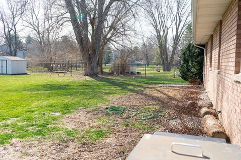 Tiny photo for 7426 Lancaster Road, Peoria, IL 61607 (MLS # 12600776)