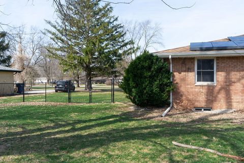 Tiny photo for 7426 Lancaster Road, Peoria, IL 61607 (MLS # 12600776)
