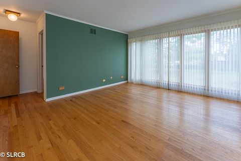 Tiny photo for 266 Columbia Avenue, Des Plaines, IL 60016 (MLS # 12523562)