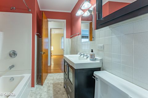 Tiny photo for 266 Columbia Avenue, Des Plaines, IL 60016 (MLS # 12523562)