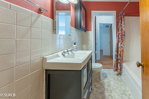 Tiny photo for 266 Columbia Avenue, Des Plaines, IL 60016 (MLS # 12523562)