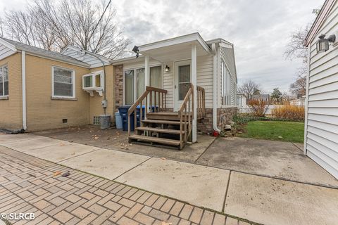 Tiny photo for 266 Columbia Avenue, Des Plaines, IL 60016 (MLS # 12523562)
