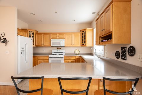 Tiny photo for 730 Prescott Court, Naperville, IL 60563 (MLS # 12530485)