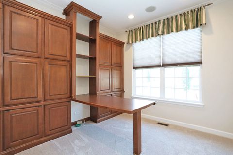 Tiny photo for 2140 Edgartown Lane, Hoffman Estates, IL 60192 (MLS # 12628019)