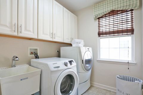Tiny photo for 2140 Edgartown Lane, Hoffman Estates, IL 60192 (MLS # 12628019)
