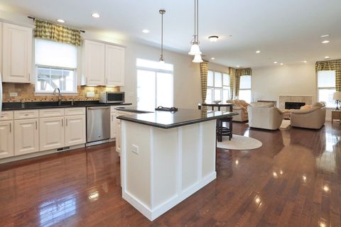 Tiny photo for 2140 Edgartown Lane, Hoffman Estates, IL 60192 (MLS # 12628019)