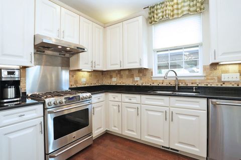 Tiny photo for 2140 Edgartown Lane, Hoffman Estates, IL 60192 (MLS # 12628019)