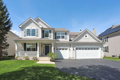 Photo of 2140 Edgartown Lane, Hoffman Estates, IL 60192 (MLS # 12628019)