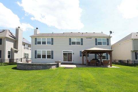 Tiny photo for 2140 Edgartown Lane, Hoffman Estates, IL 60192 (MLS # 12628019)