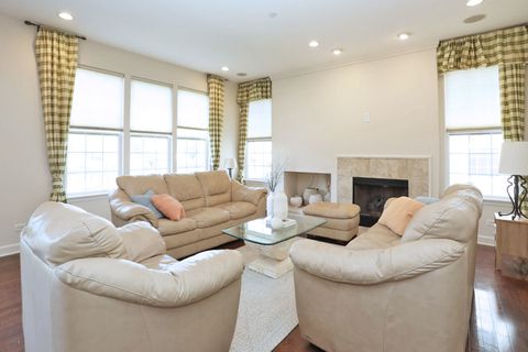 Tiny photo for 2140 Edgartown Lane, Hoffman Estates, IL 60192 (MLS # 12628019)