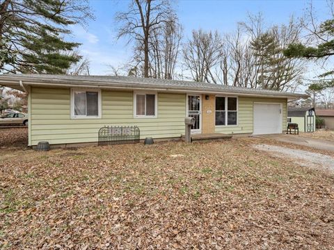 Tiny photo for 520 S 6th Street, Herrin, IL 62948 (MLS # 100000076)