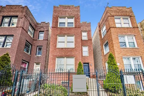 Photo of 3330 W Hutchinson Street #3, Chicago, IL 60618 (MLS # 12524492)